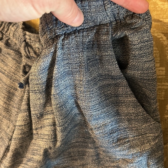 Umgee Ladies L Lightweight Linen-like shorts 🩳 - Picture 7 of 10